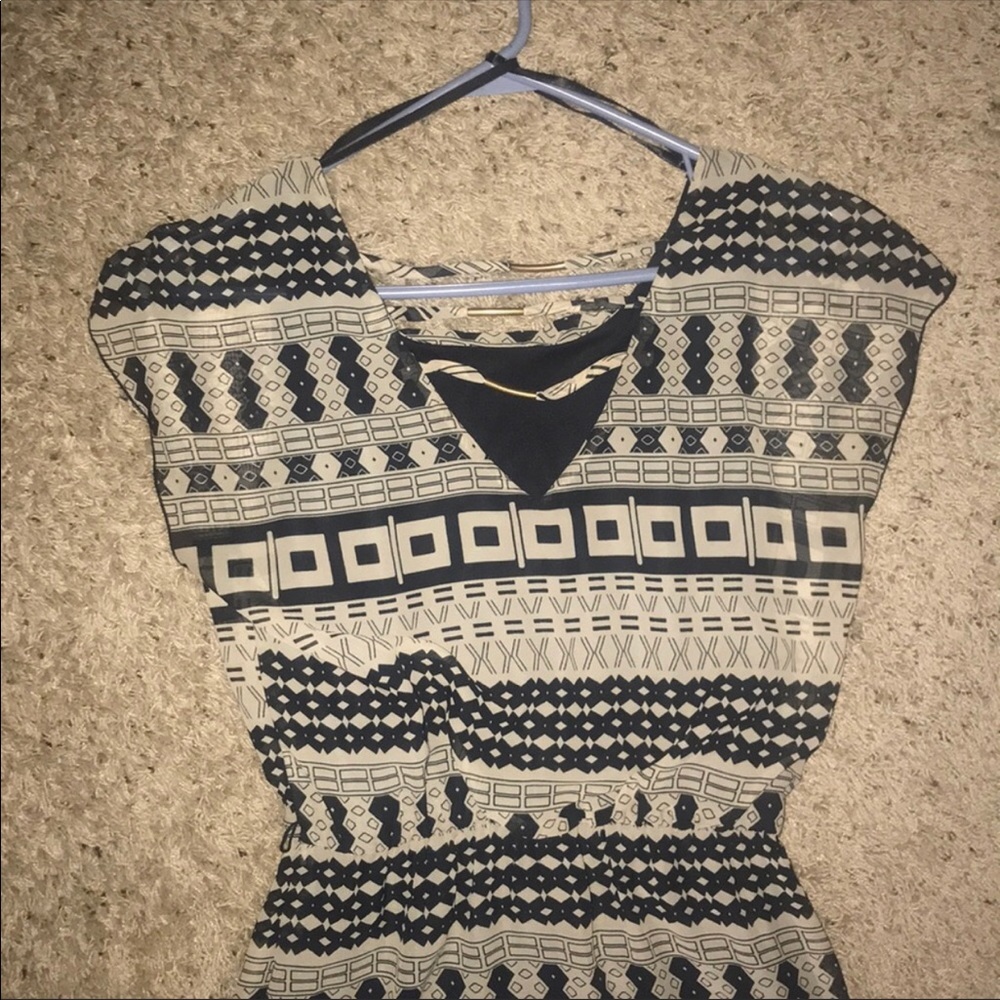 Aztec Dress - Picture 2 of 3